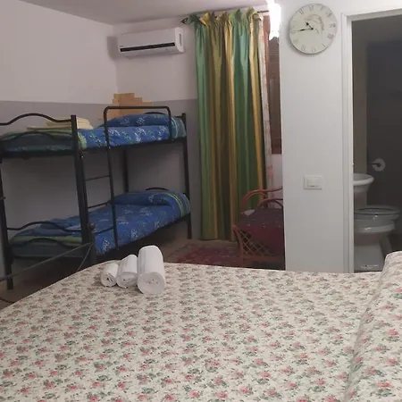 La Pirata Capitana Bed & Breakfast