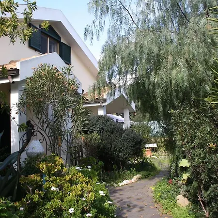 Bed & Breakfast La Pirata Capitana Costa degli Angeli