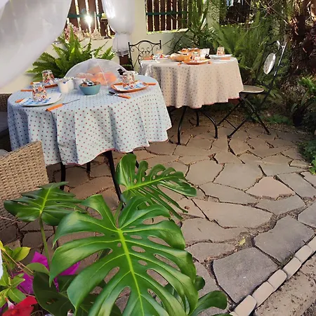La Pirata Capitana Bed & Breakfast Costa degli Angeli
