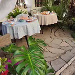 La Pirata Capitana B&B Costa degli Angeli