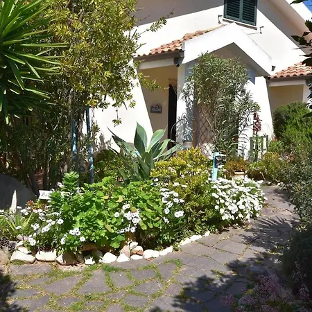 La Pirata Capitana Bed & Breakfast Costa degli Angeli